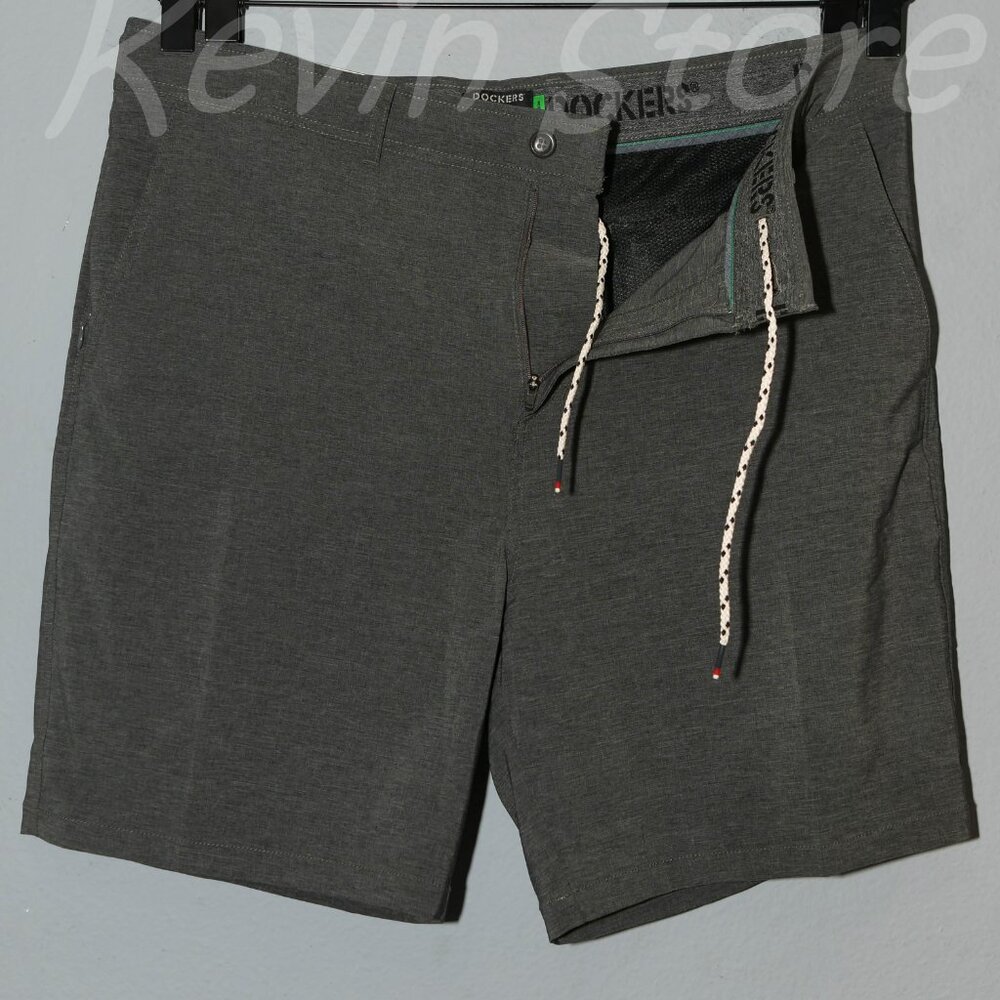 DOCKERS MEN HYBRID‎ SHORT